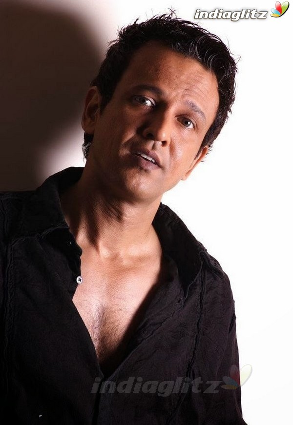 Kay Kay Menon