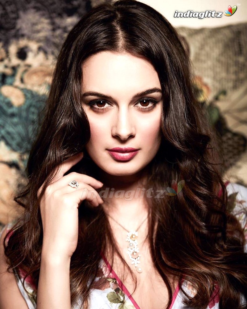 Evelyn Sharma