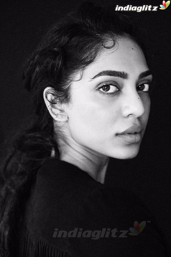 Sobhita Dhulipala