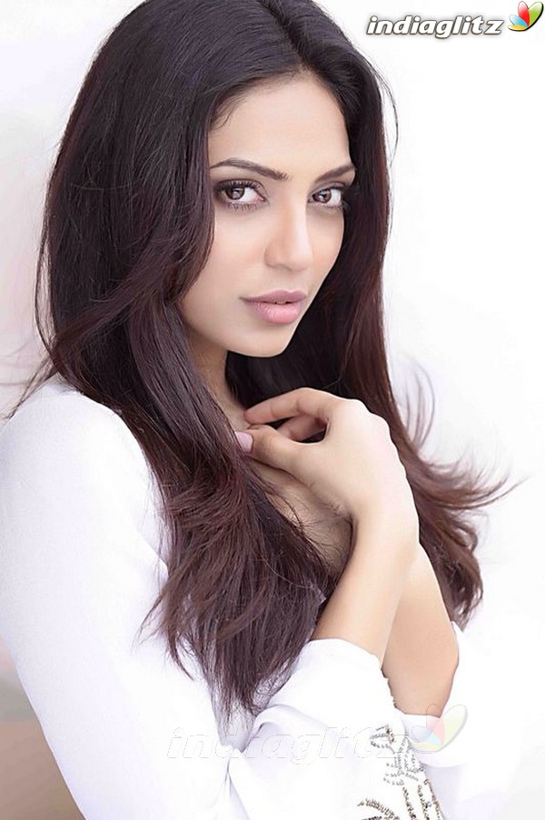 Sobhita Dhulipala