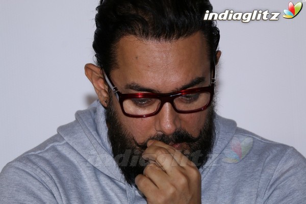 Aamir Khan at Launch of New Film Trailer 'Secret Super Star'