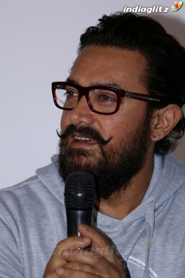 Aamir Khan at Launch of New Film Trailer 'Secret Super Star'