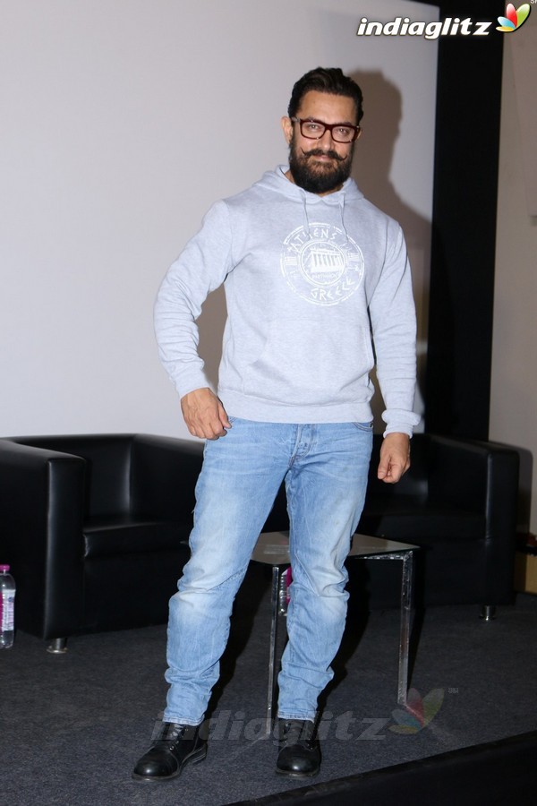 Aamir Khan at Launch of New Film Trailer 'Secret Super Star'