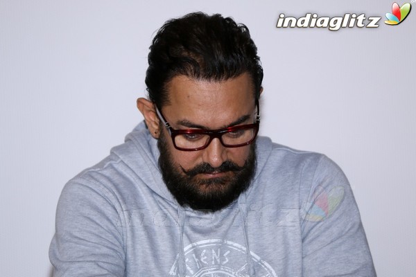 Aamir Khan at Launch of New Film Trailer 'Secret Super Star'