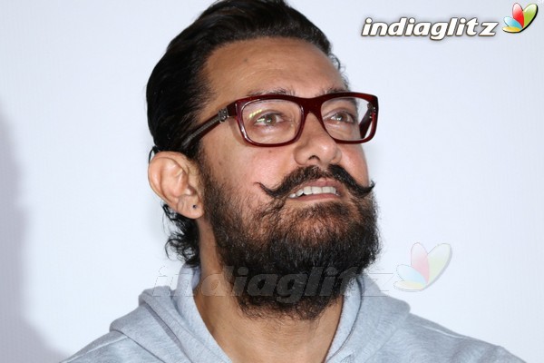 Aamir Khan at Launch of New Film Trailer 'Secret Super Star'