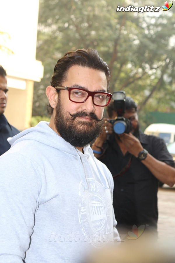 Aamir Khan at Launch of New Film Trailer 'Secret Super Star'