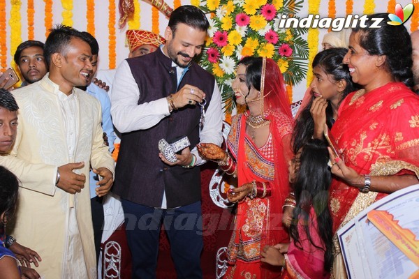 Vivek Oberoi at Acid Survivor Lalita Bansi's Wedding