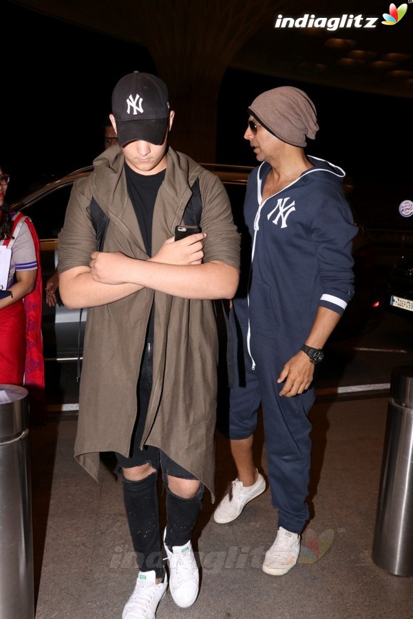 Akshay Kumar With Son Aarav Spotted at Airport