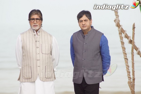 Amitabh Bachchan, Anupam Kher Celebrate Rashtriya Swachhta Diwas