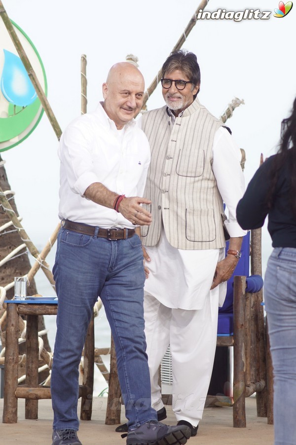 Amitabh Bachchan, Anupam Kher Celebrate Rashtriya Swachhta Diwas