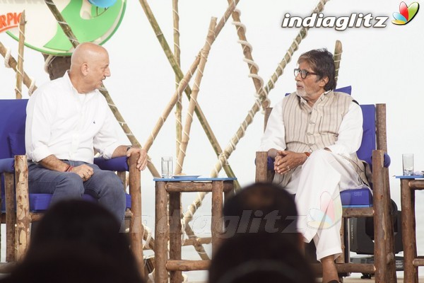 Amitabh Bachchan, Anupam Kher Celebrate Rashtriya Swachhta Diwas