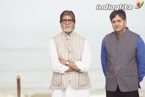 Amitabh Bachchan, Anupam Kher Celebrate Rashtriya Swachhta Diwas