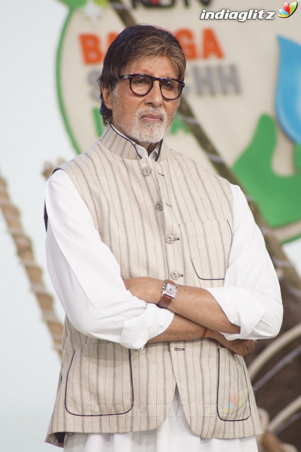 Amitabh Bachchan, Anupam Kher Celebrate Rashtriya Swachhta Diwas