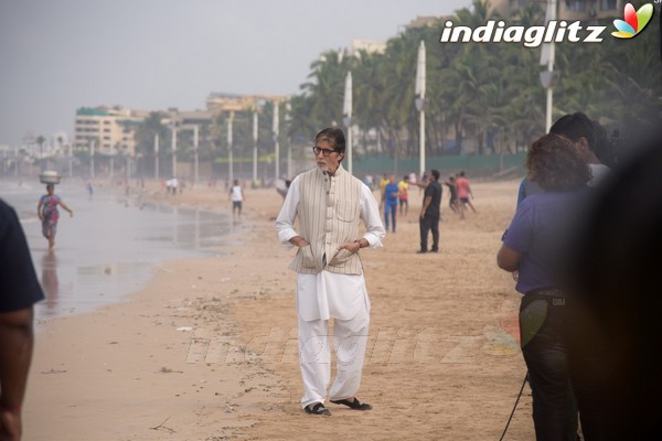 Amitabh Bachchan, Anupam Kher Celebrate Rashtriya Swachhta Diwas