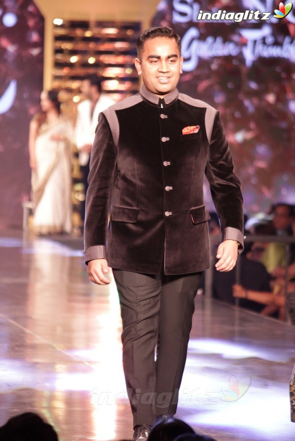 Amitabh, Varun, Alia Walk the Ramp for Cancer Patients at Fevicol Caring With Style