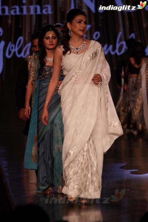 Amitabh, Varun, Alia Walk the Ramp for Cancer Patients at Fevicol Caring With Style