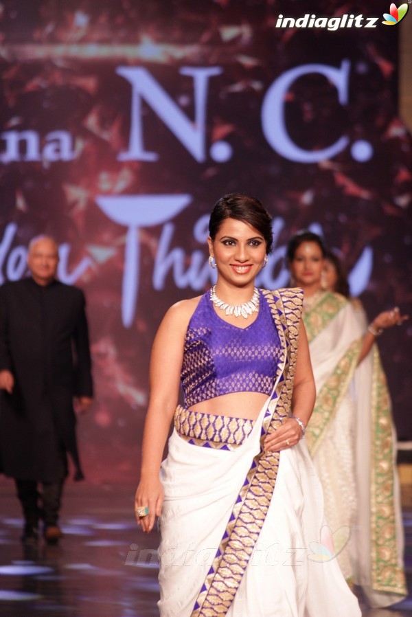 Amitabh, Varun, Alia Walk the Ramp for Cancer Patients at Fevicol Caring With Style