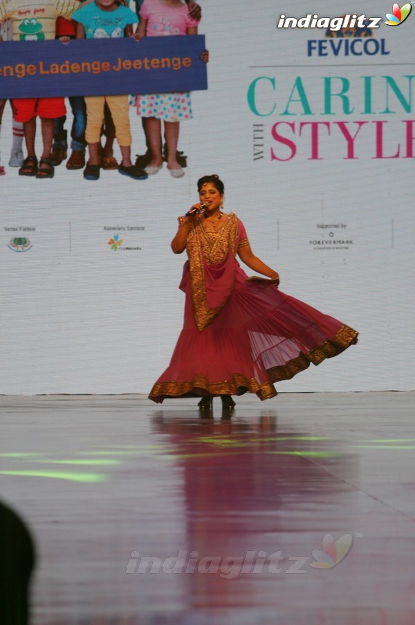 Amitabh, Varun, Alia Walk the Ramp for Cancer Patients at Fevicol Caring With Style