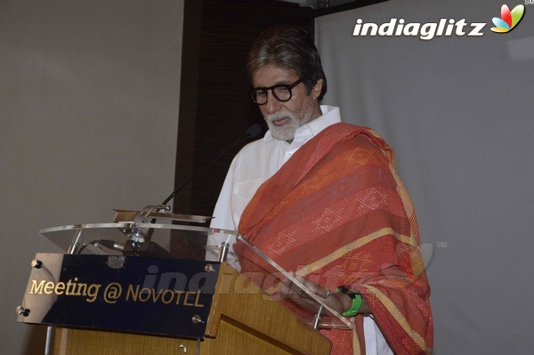 Amitabh Bachchan Launches Mayank Shekhar's Book