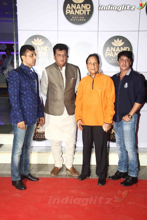 Amitabh Bachchan Unveils Anand Pandit Motion Pictures Logo