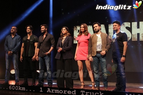 Ajay Devgn, Emraan Hashmi, Ileana D'Cruz at 'Baadshaho' Trailer Launch