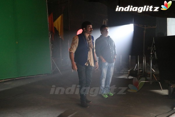 Sunny Deol, Preity Zinta at 'Bhaiyyaji Superhit' On Location Shoot