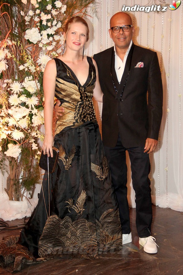 Salman, Aishwarya, SRK, Ranbir, Sanjay Dutt, Amitabh, Sonam at Bipasha-Karan Wedding Reception