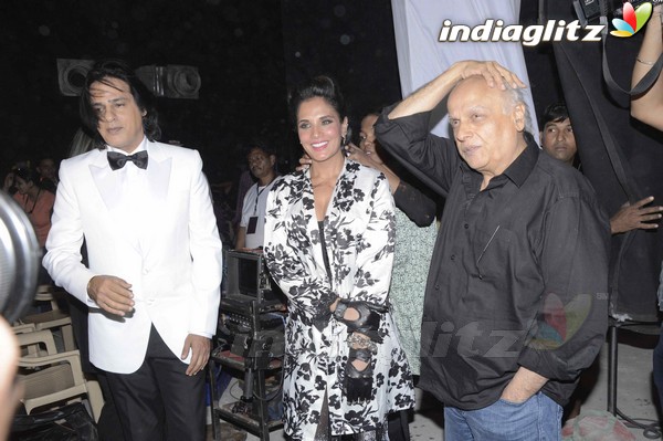 Richa Chadda, Pooja Bhatt, Rahul Roy at On Location Shoot of 'Cabaret'