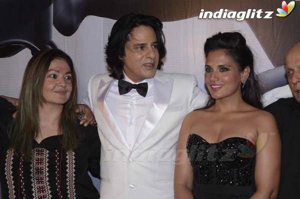 Richa Chadda, Pooja Bhatt, Rahul Roy at On Location Shoot of 'Cabaret'