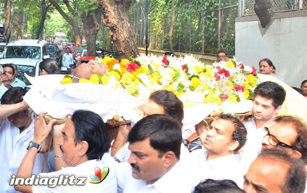 Funeral of Abhay Deol's Father Ajit Singh Deol