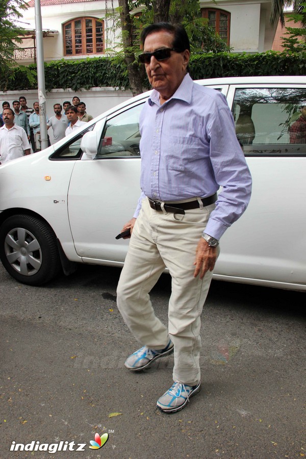 Funeral of Abhay Deol's Father Ajit Singh Deol