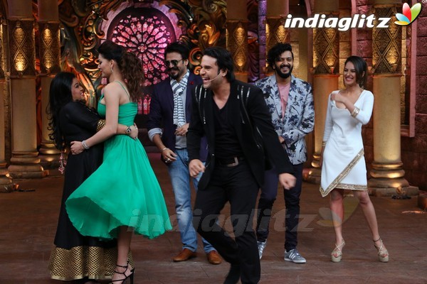 'Great Grand Masti' Team Visit Comedy Nights Bachao