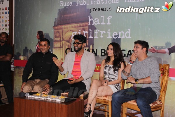 Arjun Kapoor & Shraddha Kapoor Launch 'Half Girlfriend' Book