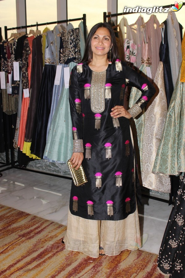 Huma Qureshi & Sana Khan at Festive Preview Pop-Up Fashion Show