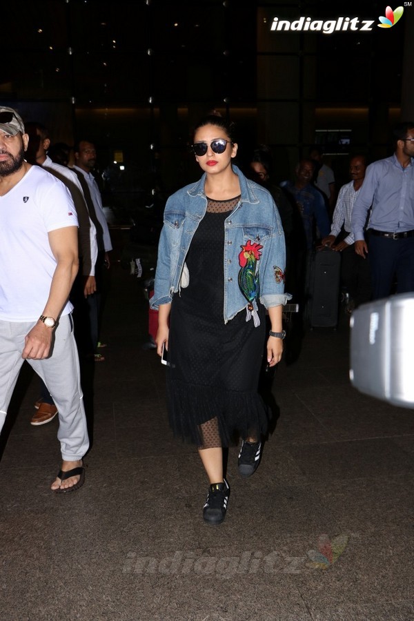 Huma Qureshi & Shera Spotted at Airport