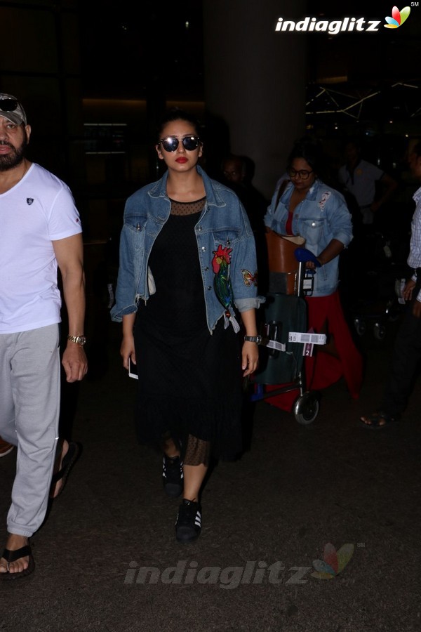 Huma Qureshi & Shera Spotted at Airport