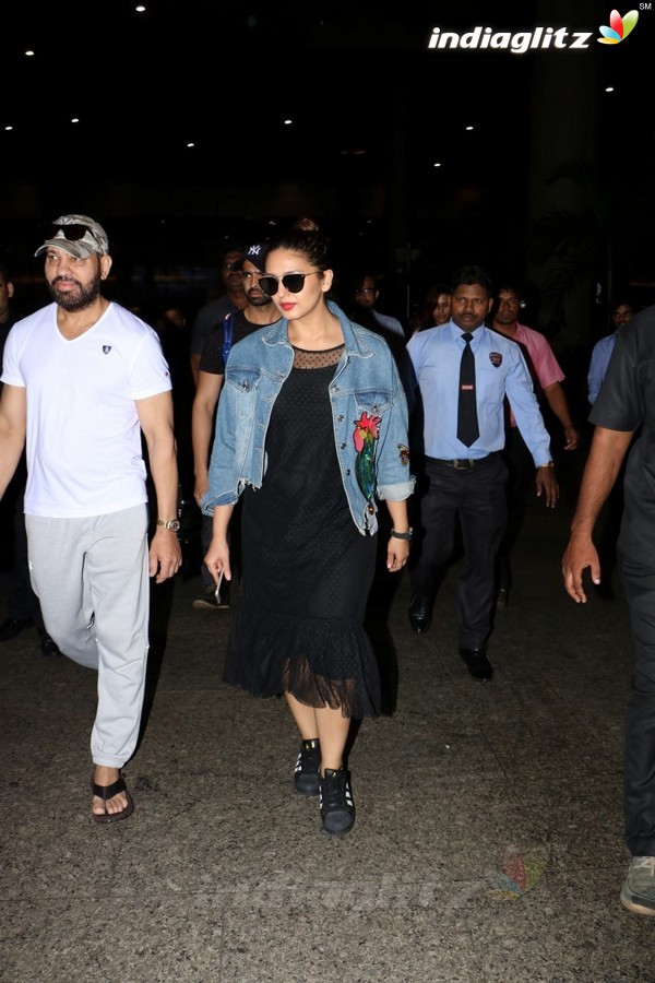 Huma Qureshi & Shera Spotted at Airport