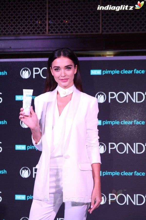 Ileana D'cruz, Amy Jackson at Pond's Institute Skincare Innovations