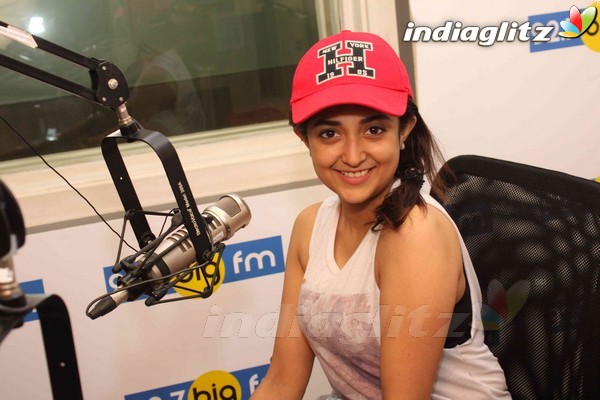 Monali Thakur at Big 92.7 FM