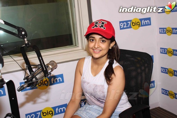 Monali Thakur at Big 92.7 FM