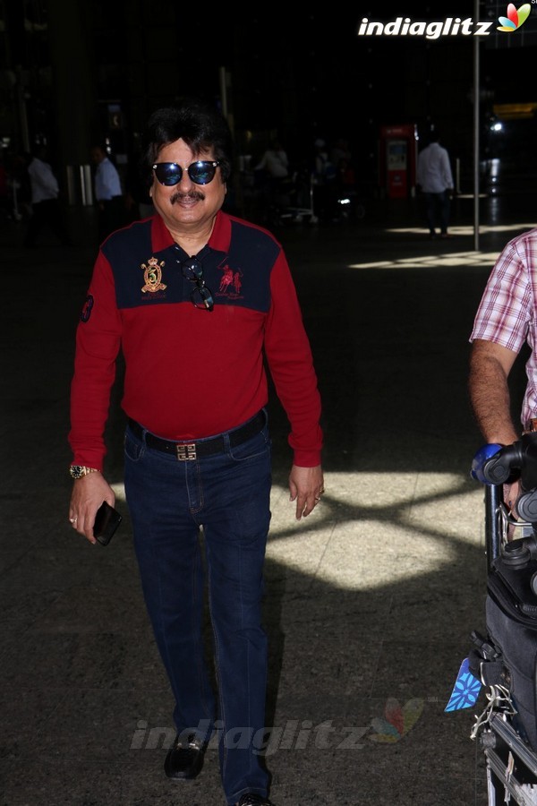 Pankaj Udhas Spotted at Airport