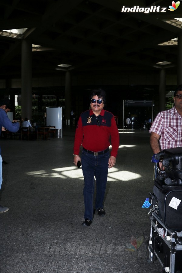 Pankaj Udhas Spotted at Airport