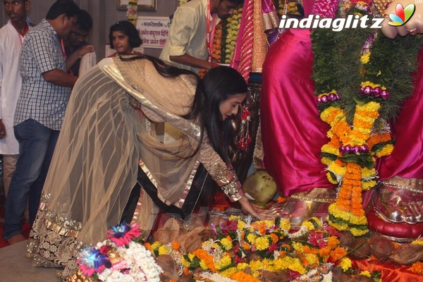 Poonam Pandey Came for Darshan at Andhericha Raja