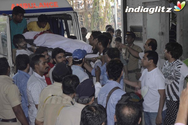 Pratyusha Banerjee's Funeral