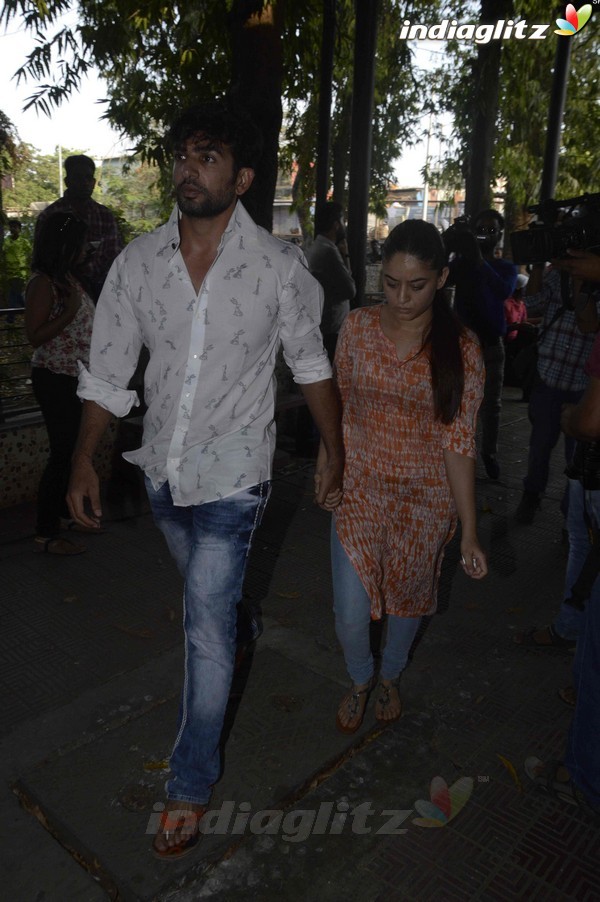 Pratyusha Banerjee's Funeral