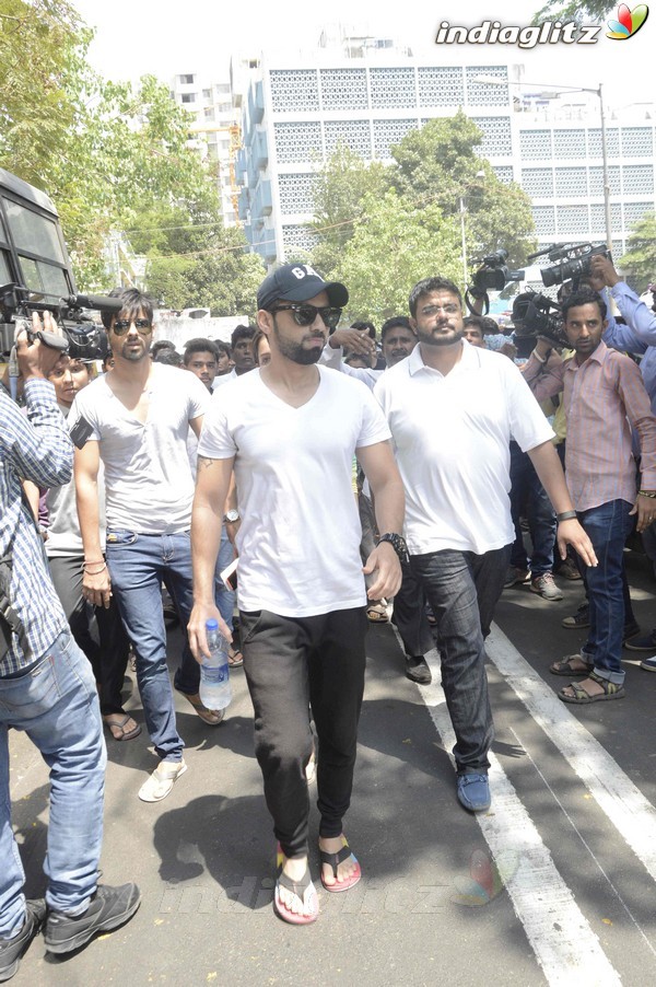 Pratyusha Banerjee's Funeral