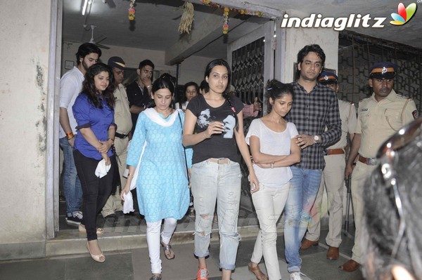 Pratyusha Banerjee's Funeral