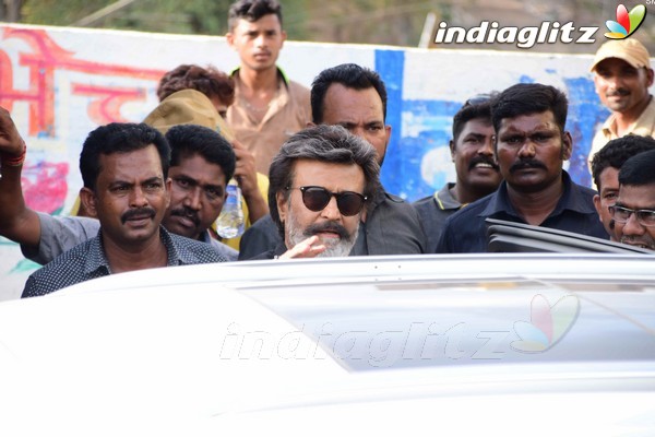 Rajinikanth Shoots for 'Kaala' at Wadala