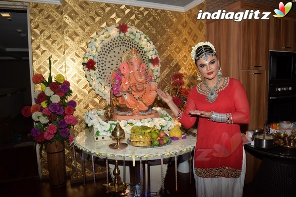 Rakhi Sawant Celebrates Ganesh Chaturthi Festival 2017 at Home