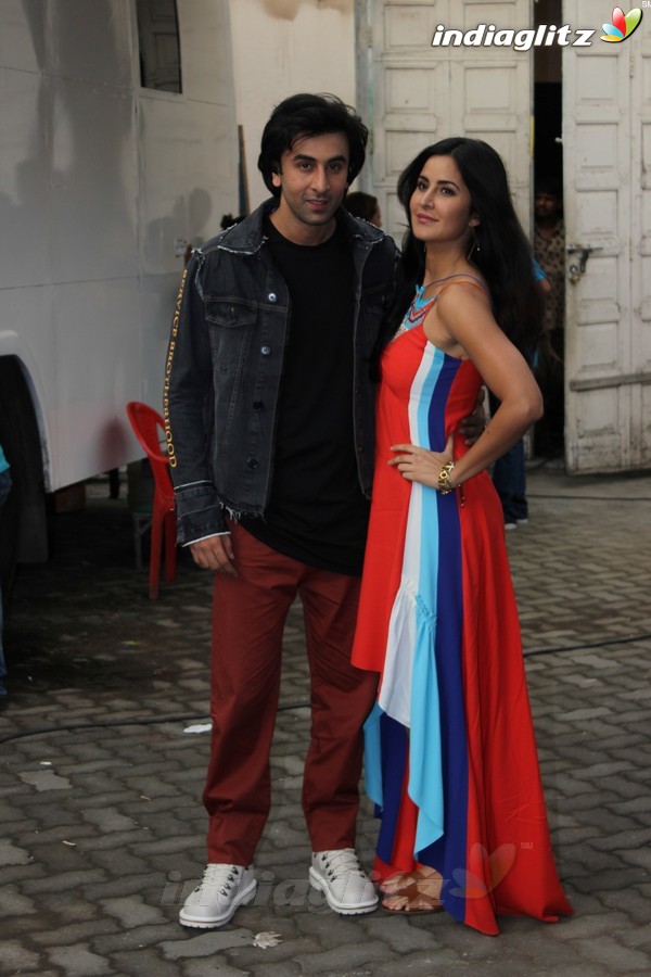 Katrina & Ranbir Spotted at Mehboob Studio